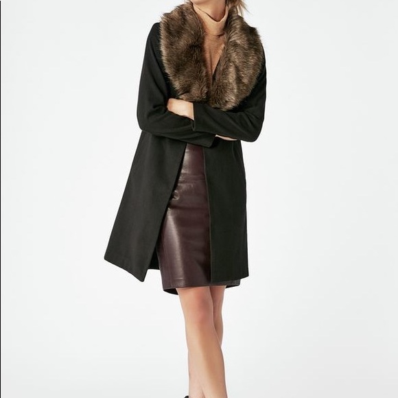 Gorgeous Fur Trim Coat !!! - Picture 2 of 3